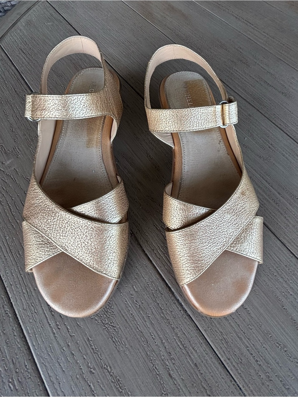 Metallic gold leather sandals Velcro strap comfort Sz 10